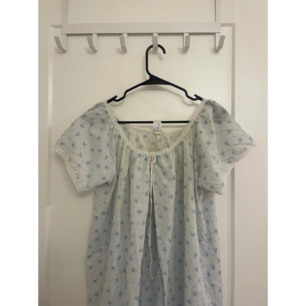 Vintage 70s GrandmaCore Cottagecore Nighty Dress Floral Sleepwear